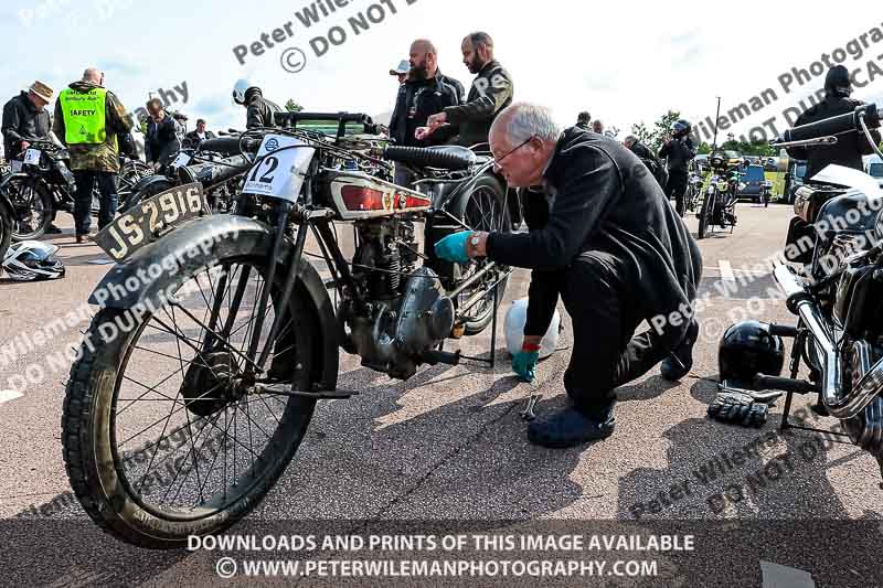 Vintage motorcycle club;eventdigitalimages;no limits trackdays;peter wileman photography;vintage motocycles;vmcc banbury run photographs
